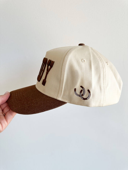 HOWDY Vintage Trucker Hat