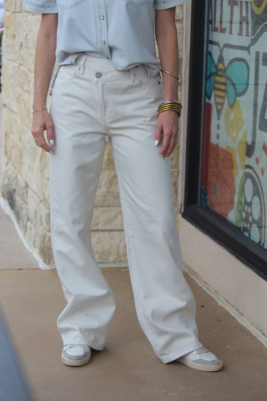 White Crossover Waistband Jeans