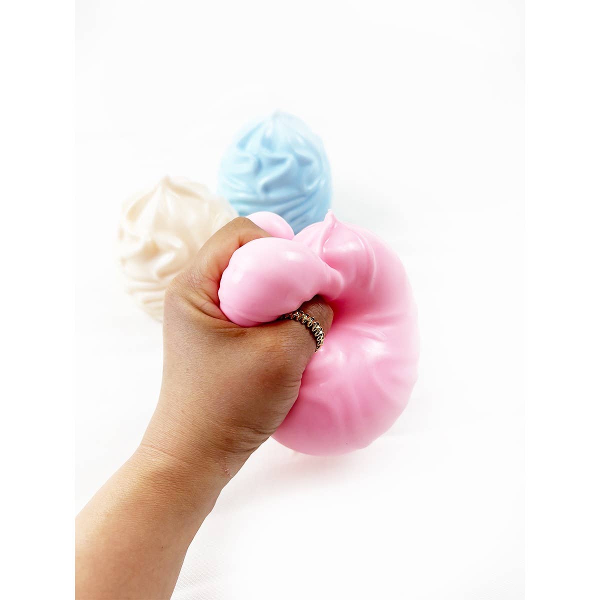 Jumbo Squishy Cream Roll