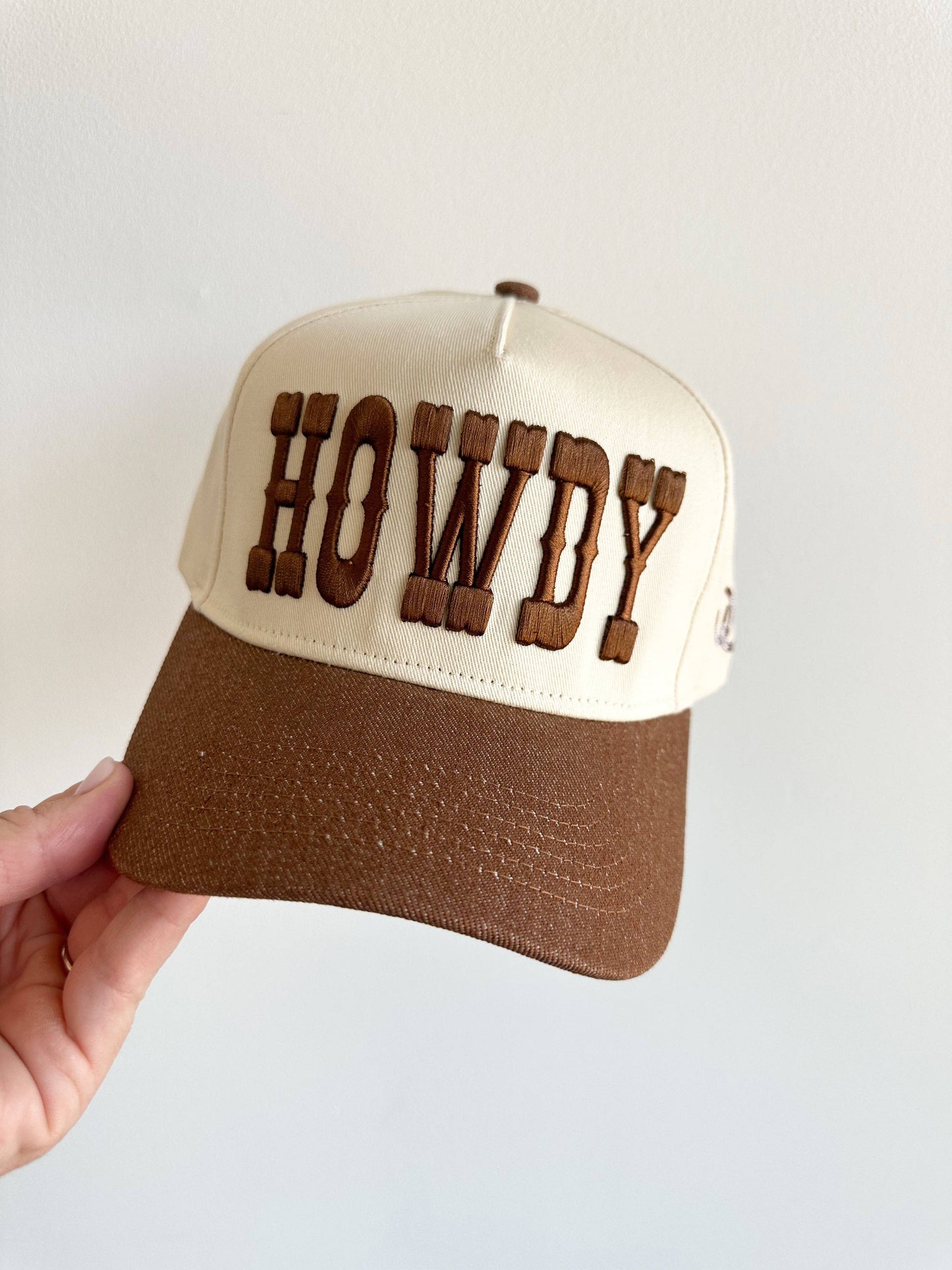 HOWDY Vintage Trucker Hat